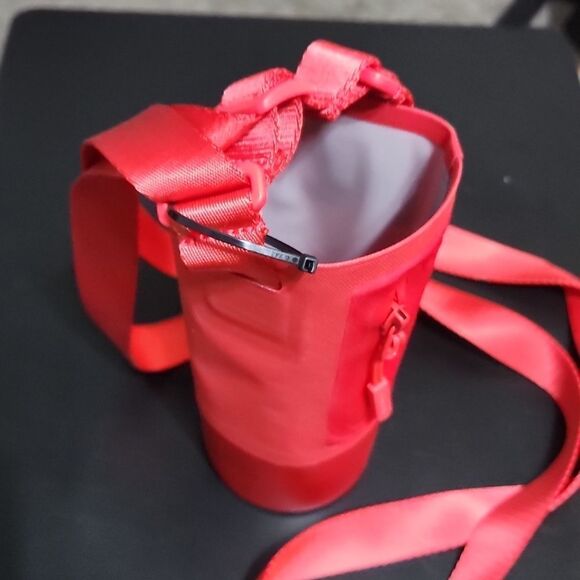 Small Hydroflask Bottle Cover Sling - Lava - Picture 5 of 13